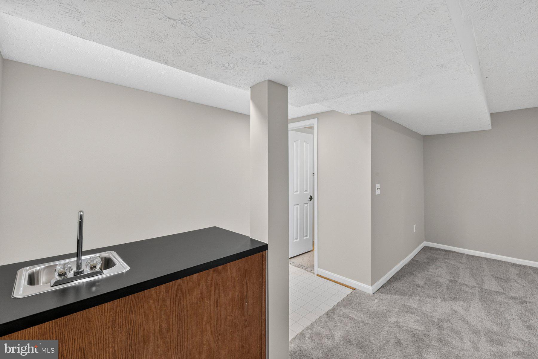 REDLAND KNOLLS - Residential