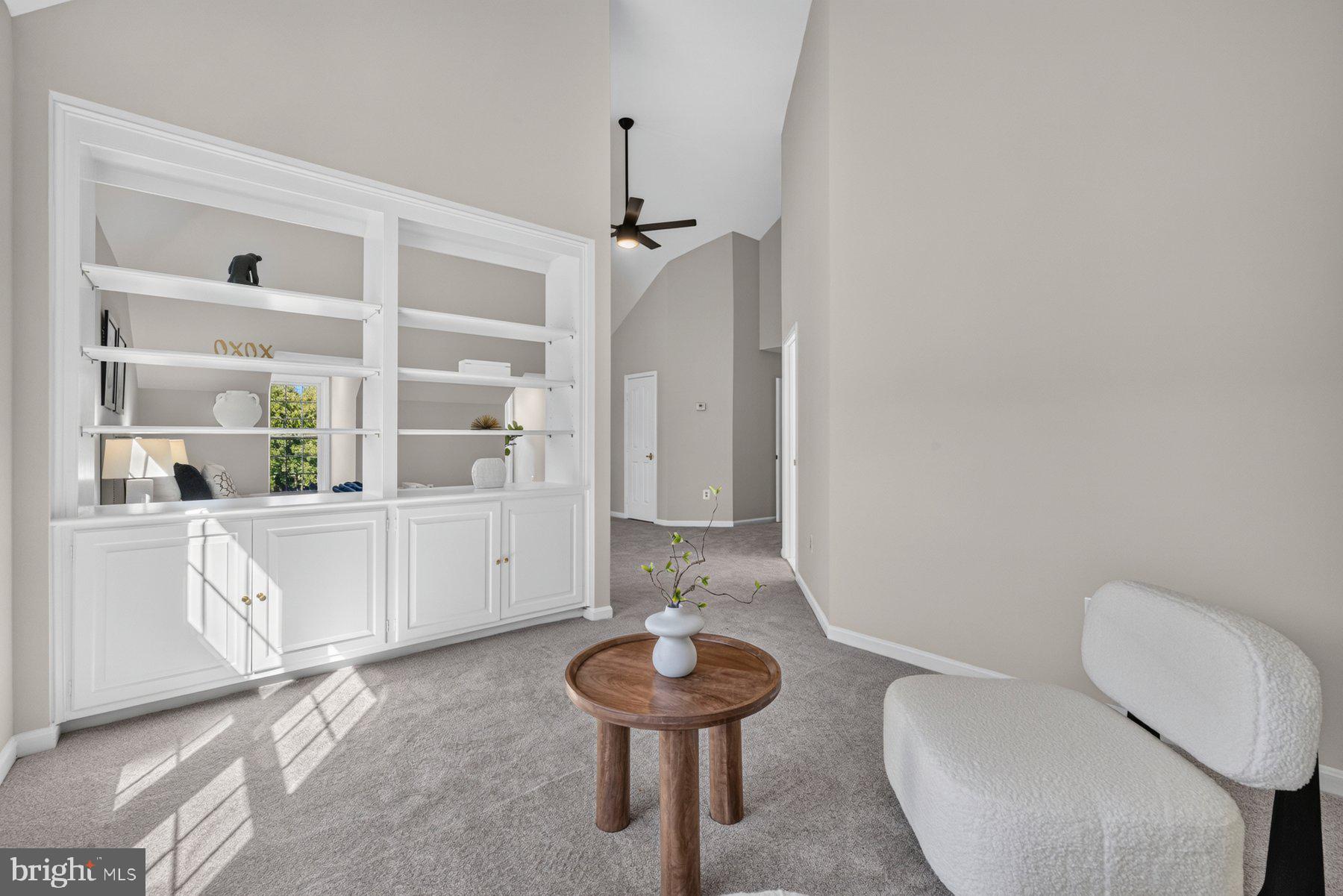 REDLAND KNOLLS - Residential
