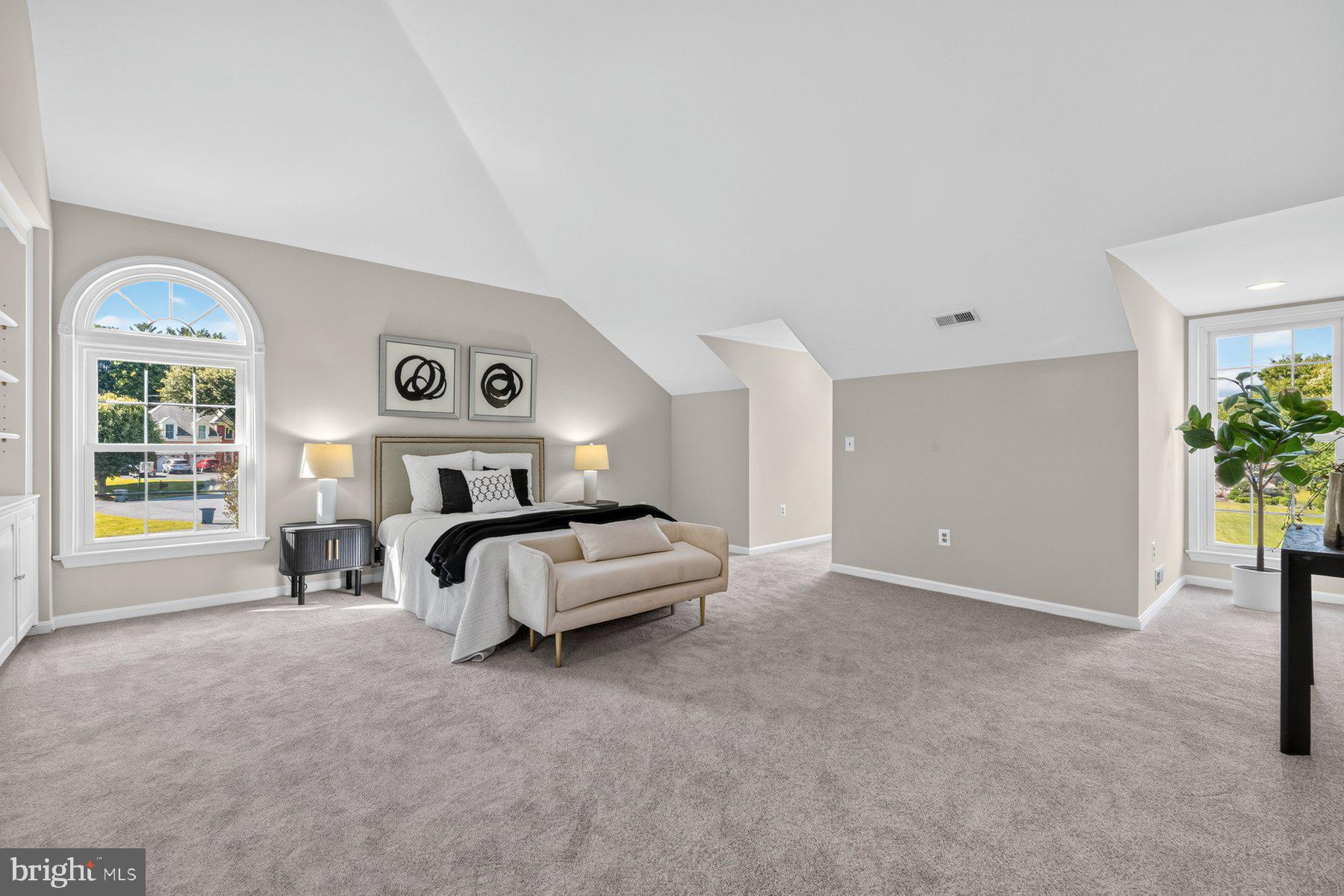 REDLAND KNOLLS - Residential