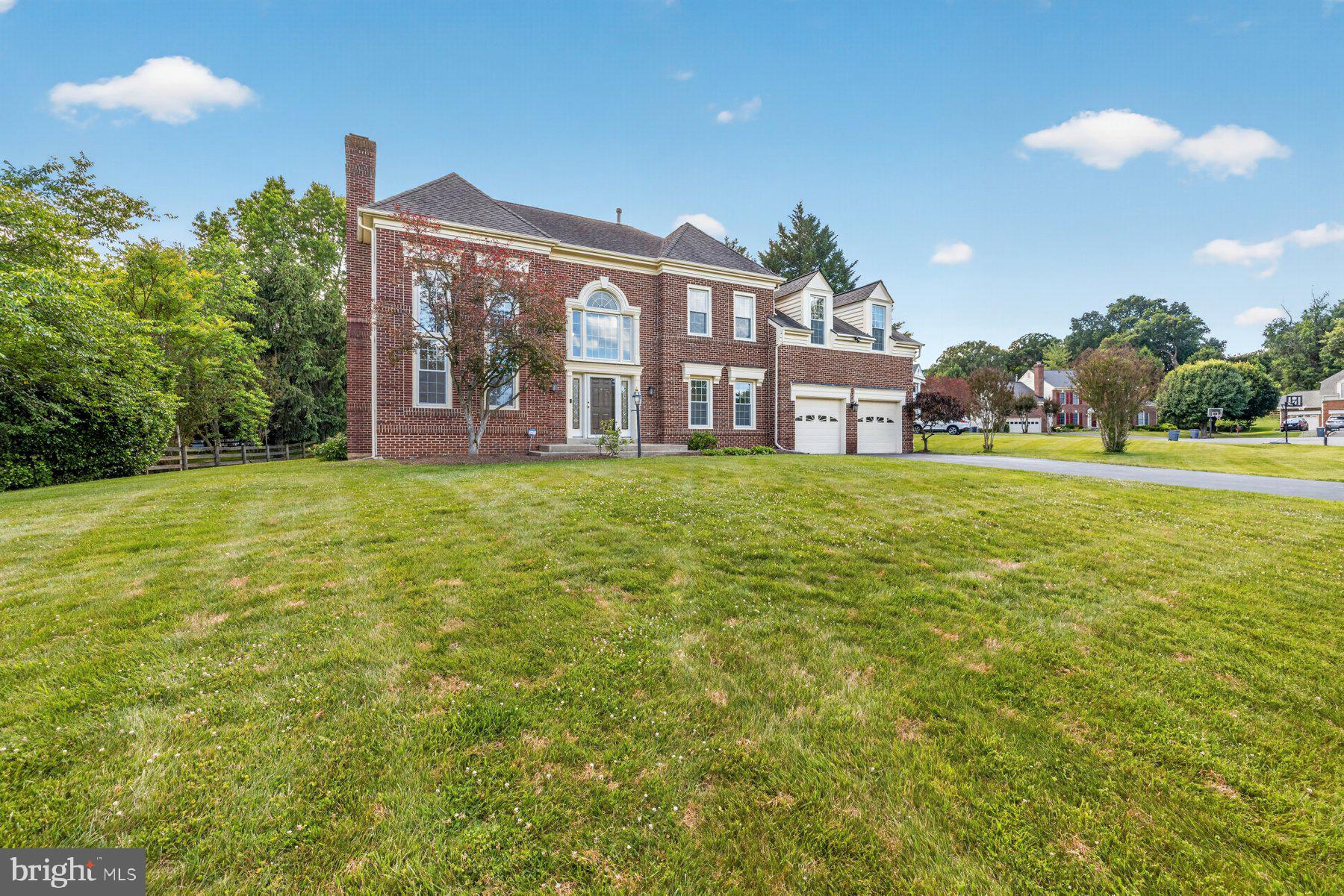 REDLAND KNOLLS - Residential