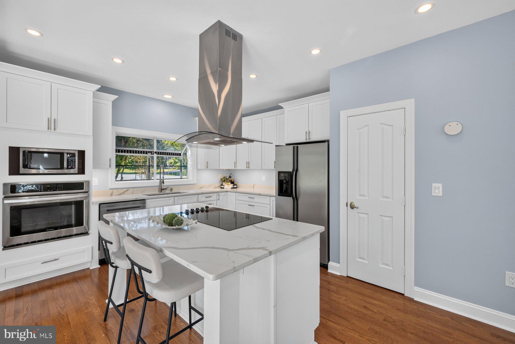 REDLAND KNOLLS - Residential