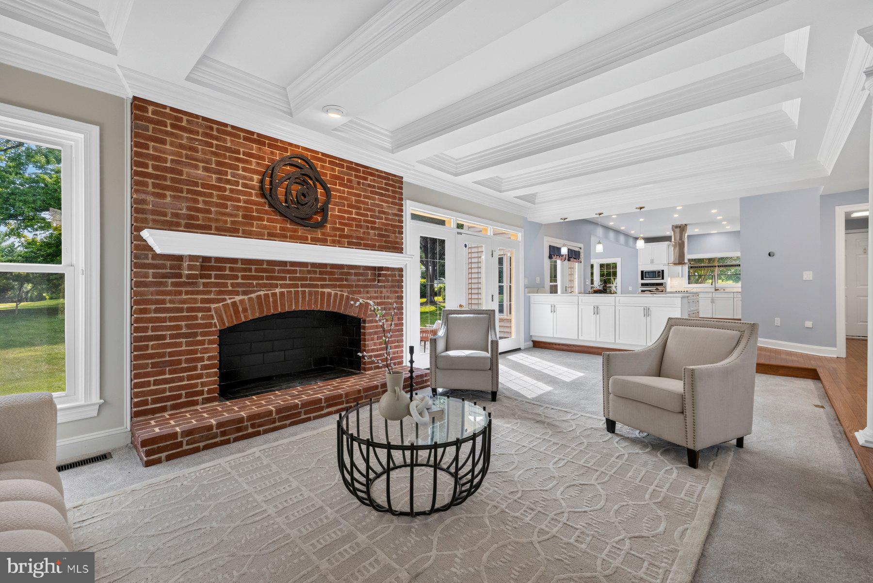 REDLAND KNOLLS - Residential