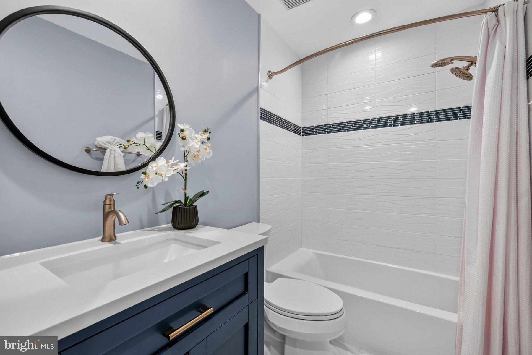 REDLAND KNOLLS - Residential