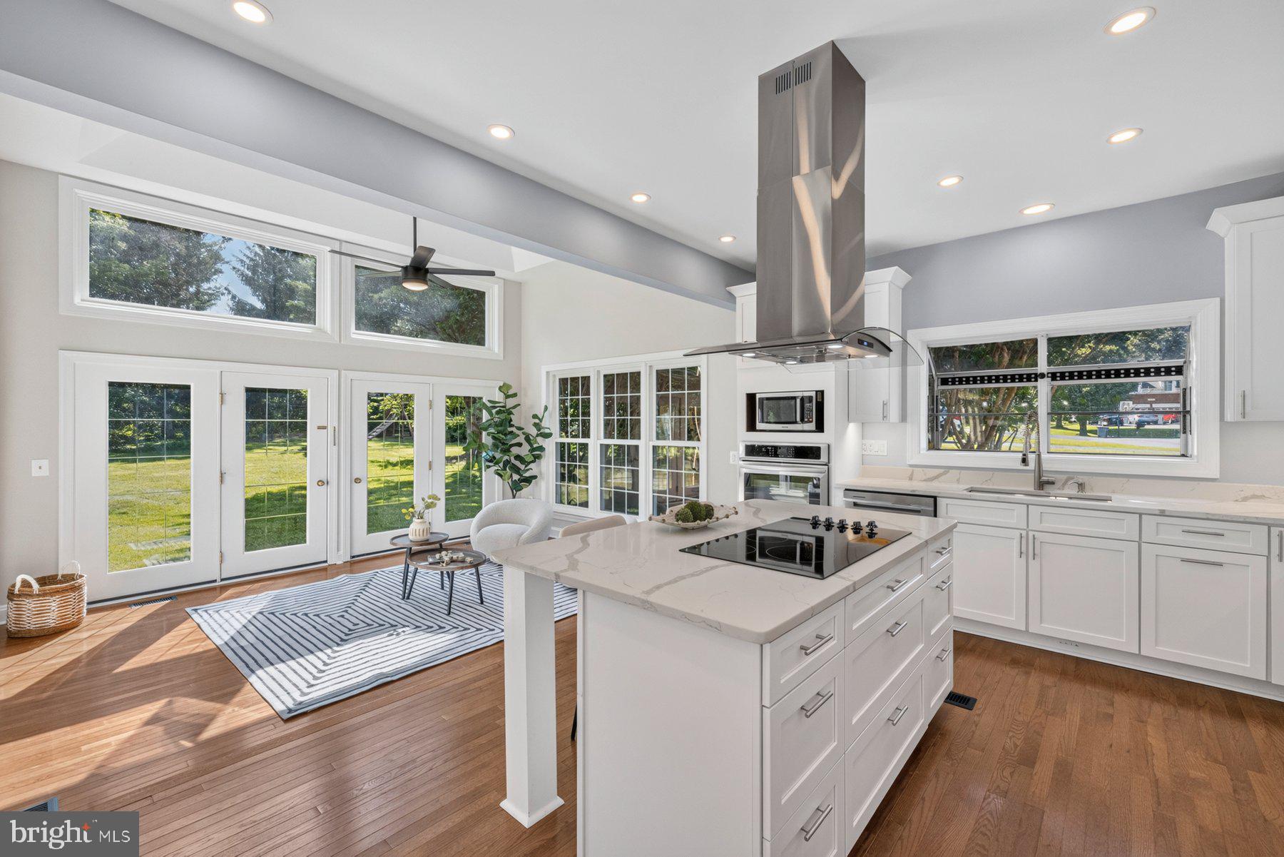 REDLAND KNOLLS - Residential
