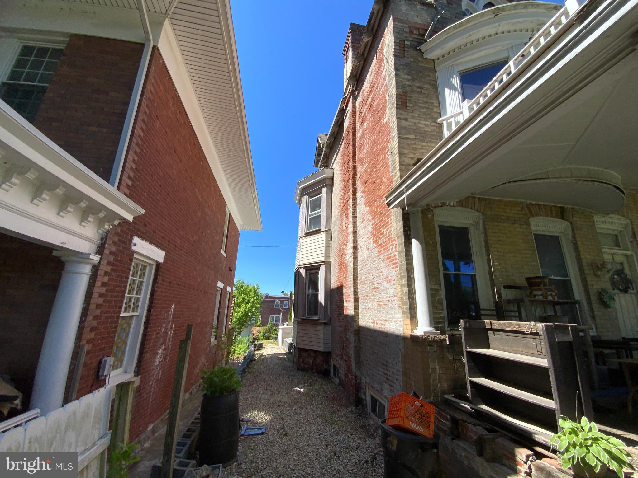 NORRISTOWN - Residential