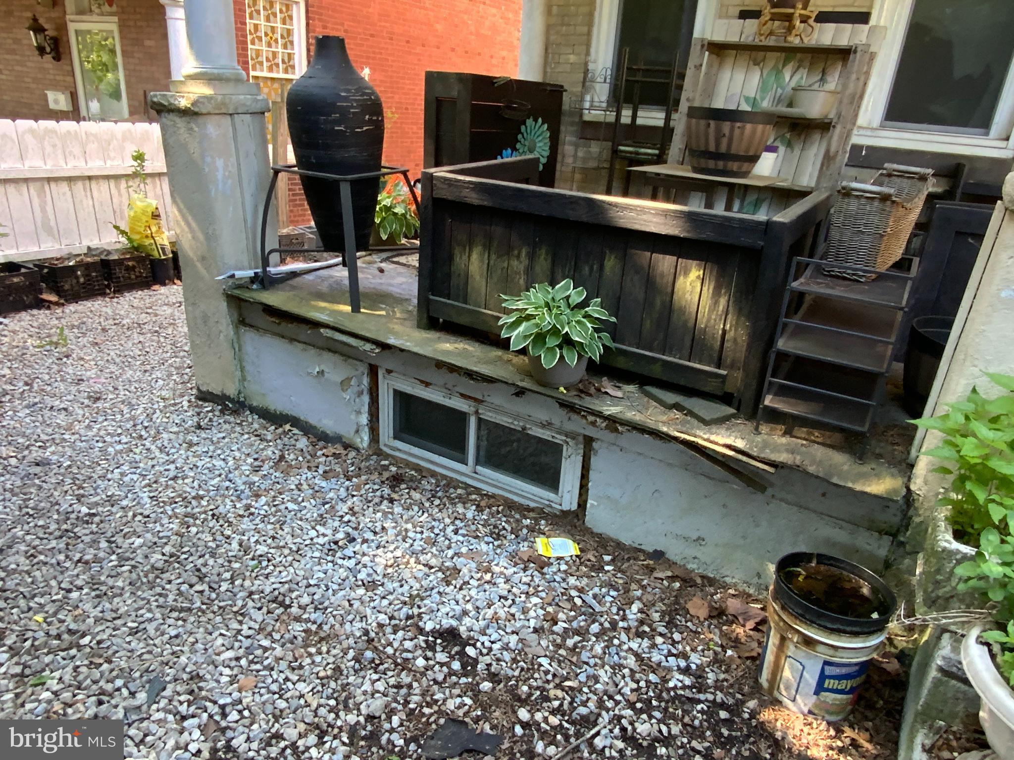 NORRISTOWN - Residential