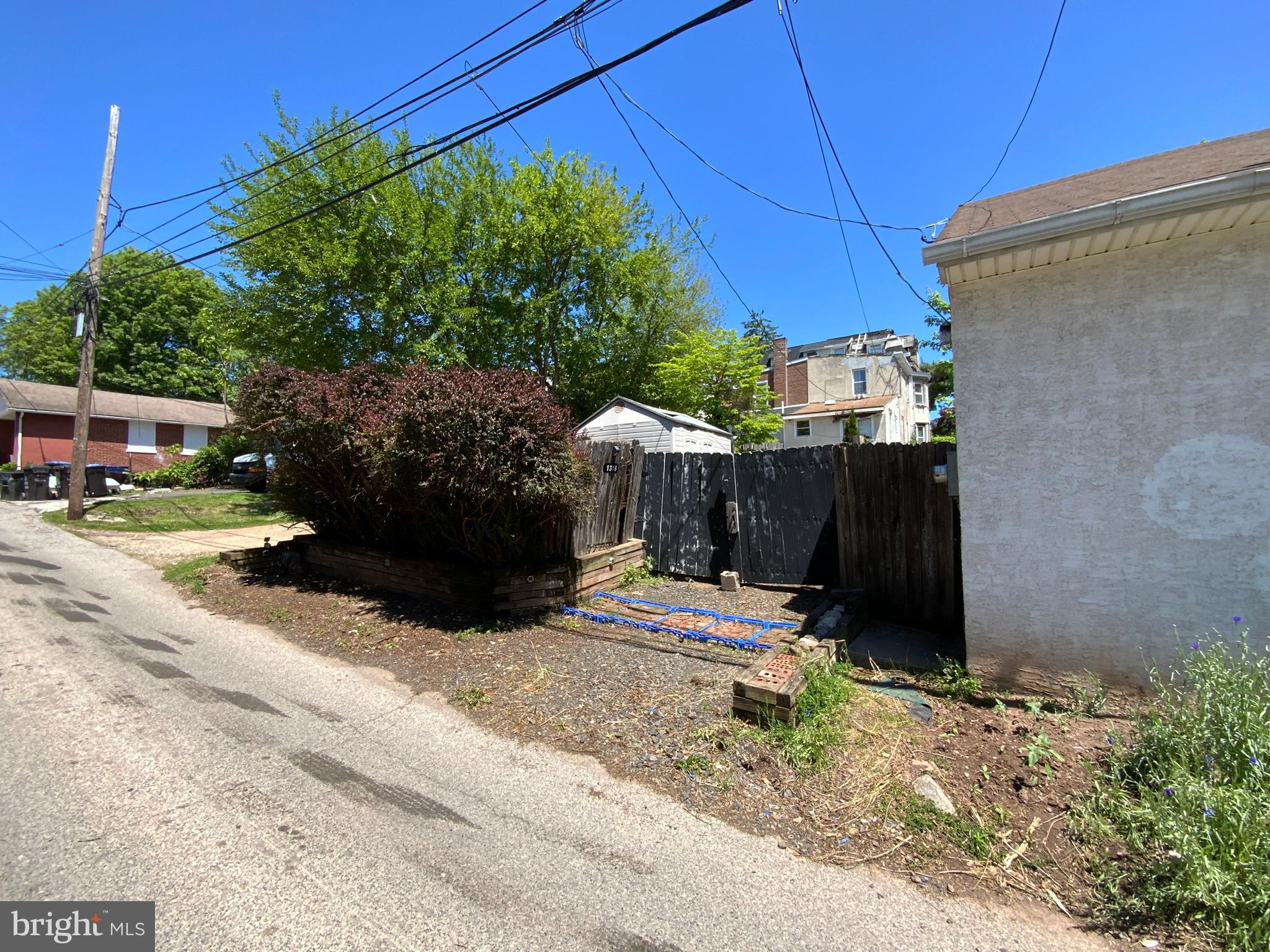 NORRISTOWN - Residential