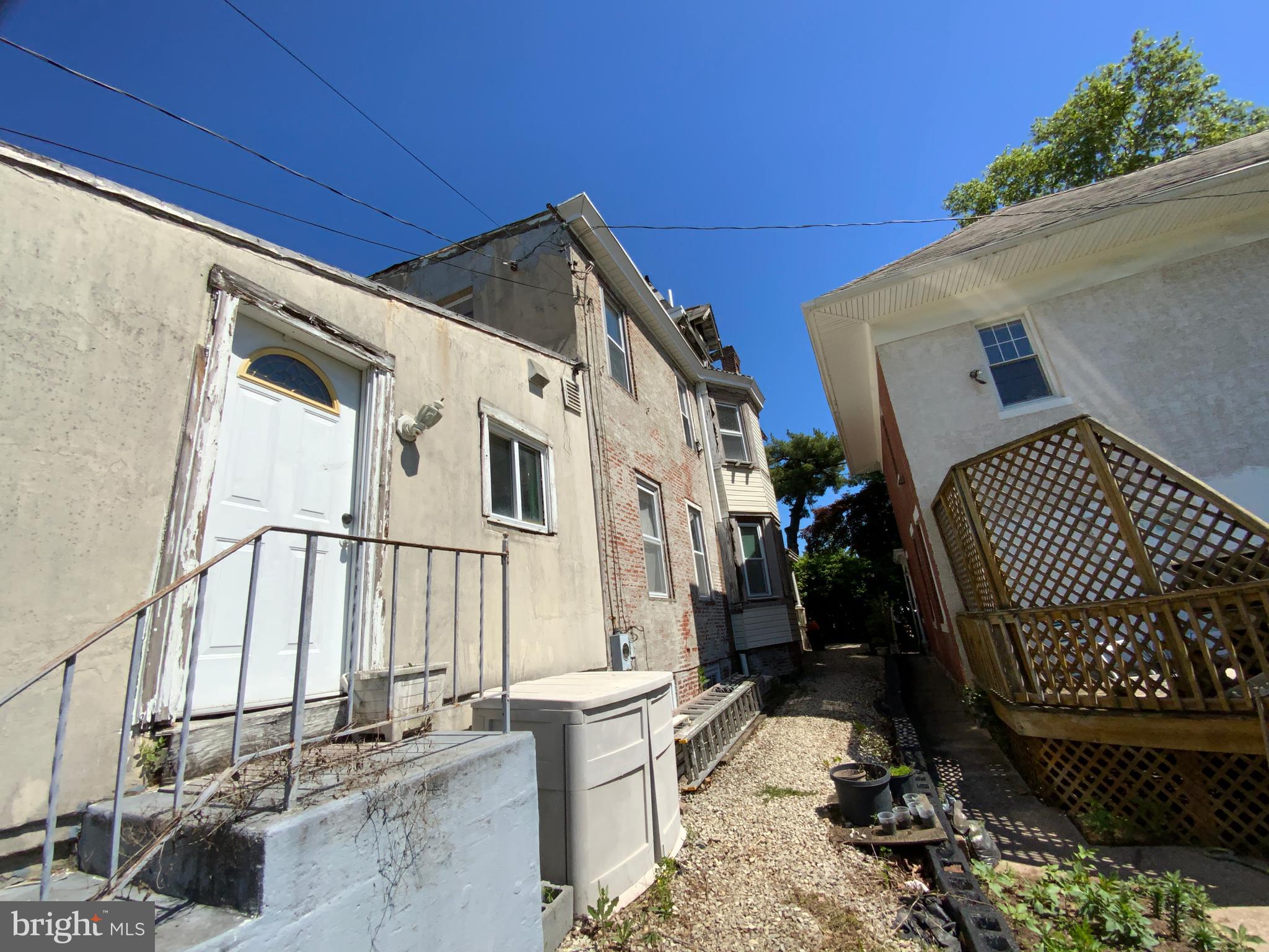 NORRISTOWN - Residential