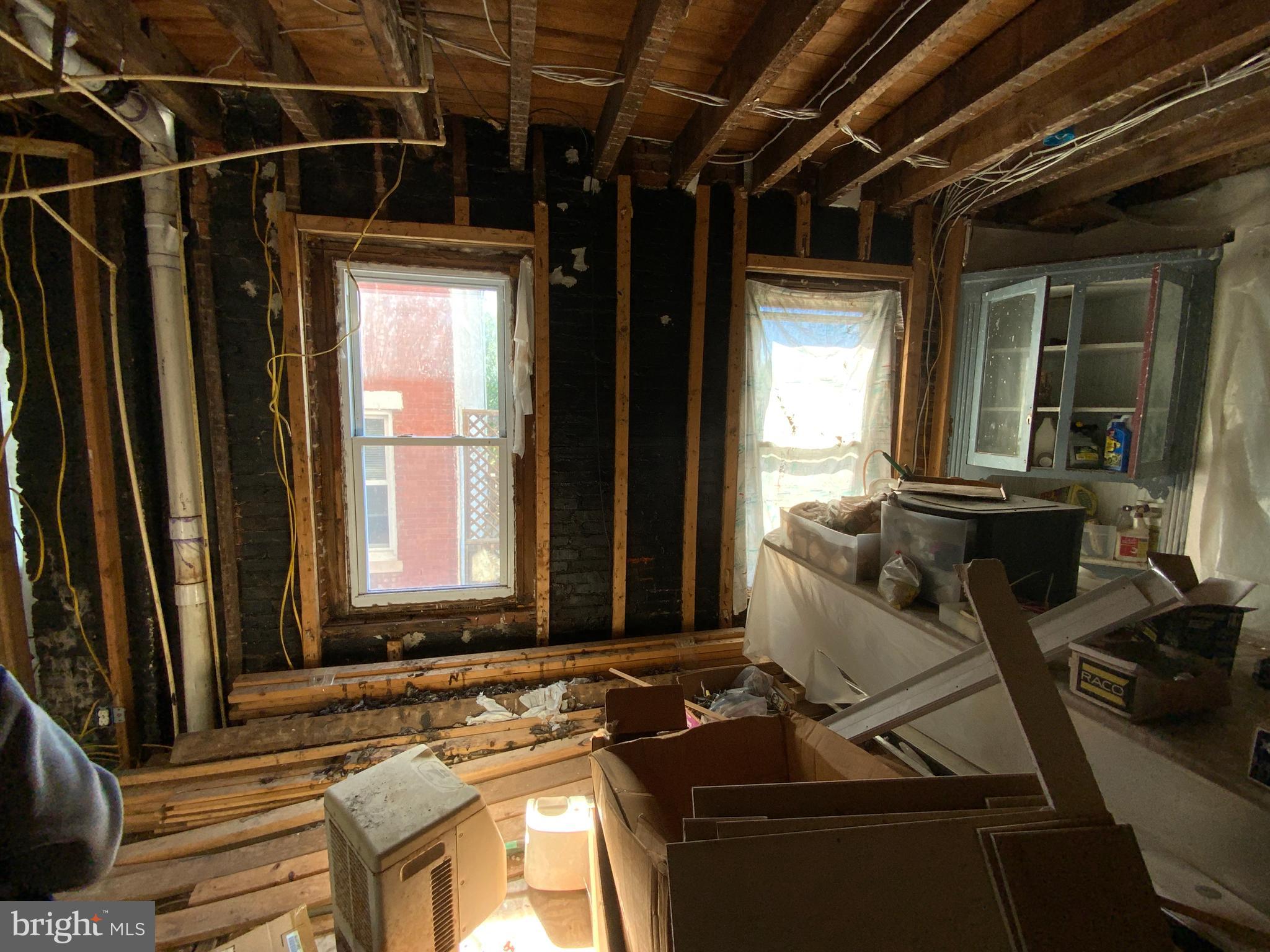 NORRISTOWN - Residential