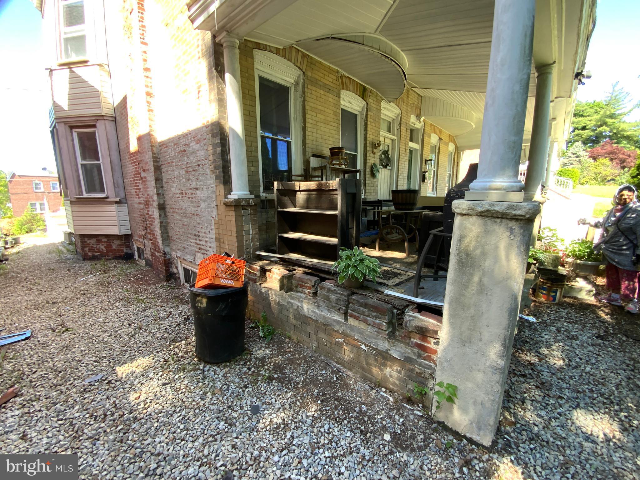 NORRISTOWN - Residential