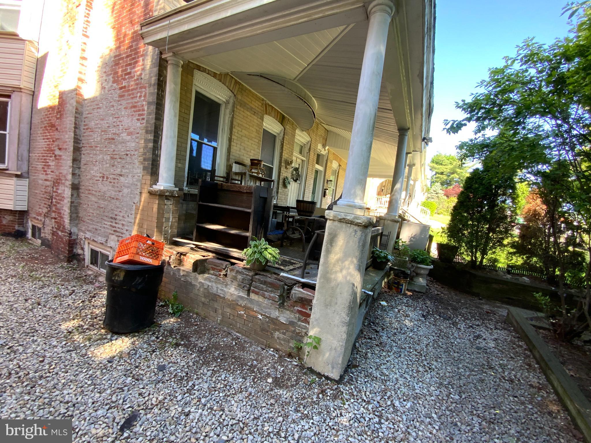 NORRISTOWN - Residential