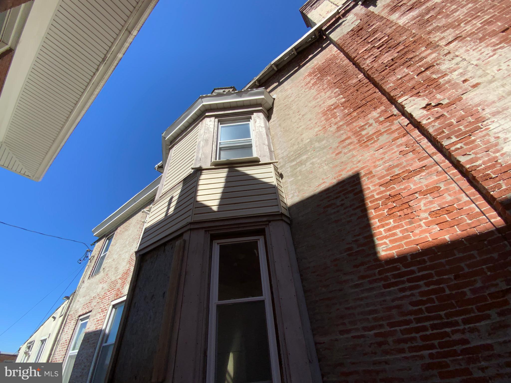 NORRISTOWN - Residential