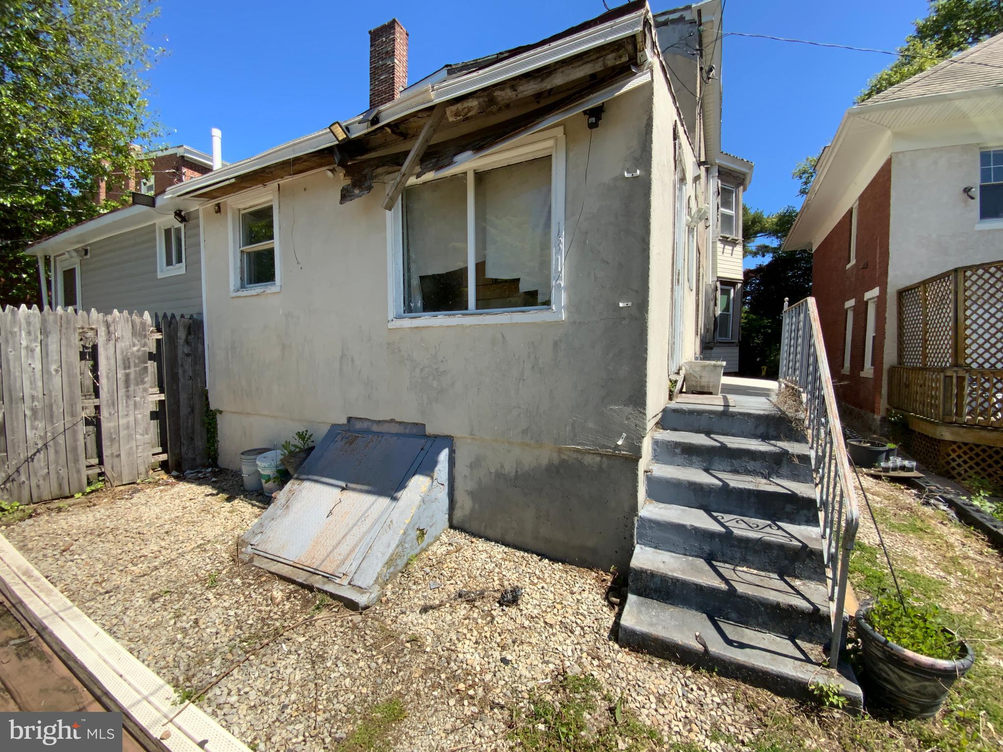 NORRISTOWN - Residential