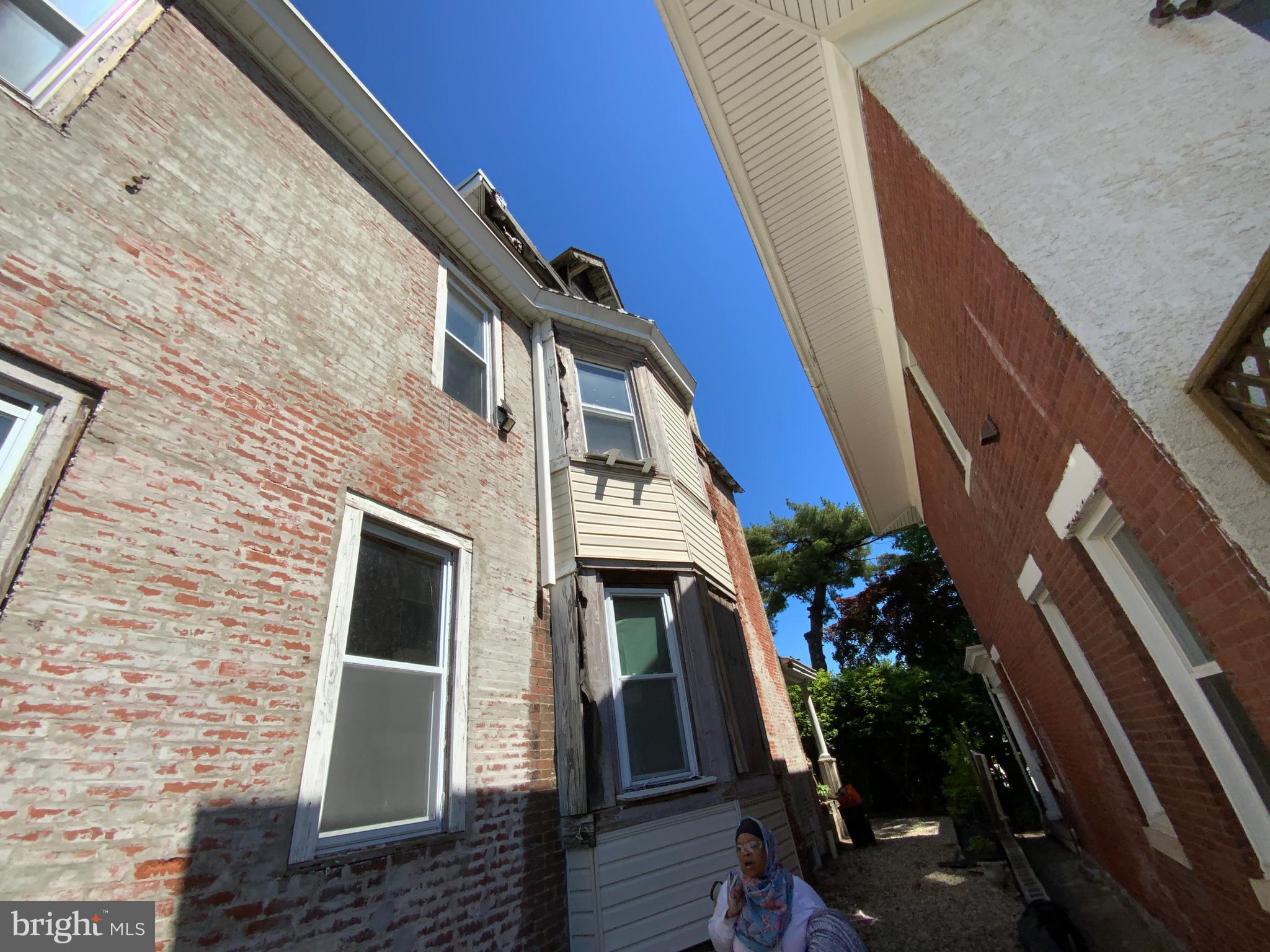 NORRISTOWN - Residential