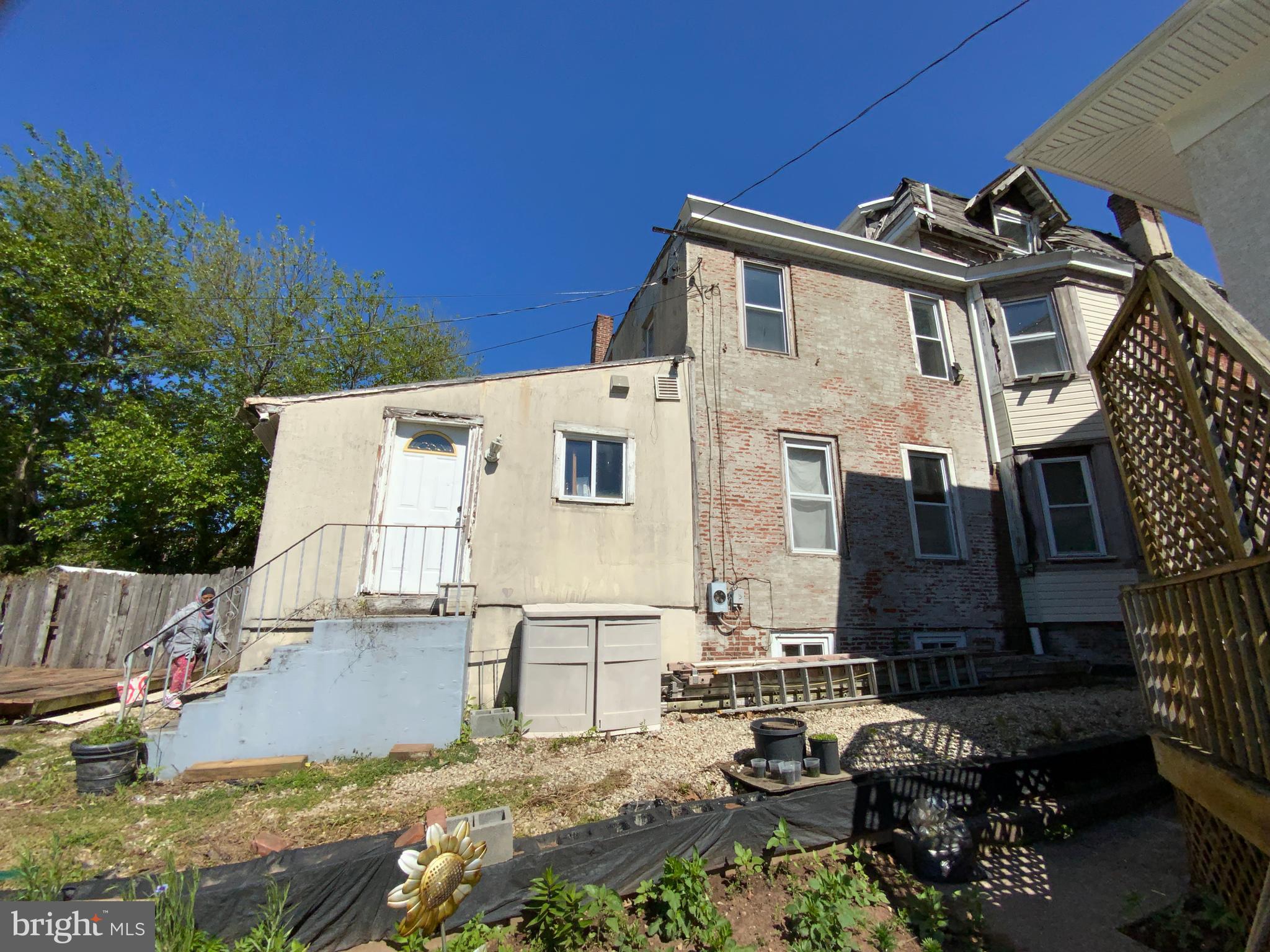NORRISTOWN - Residential
