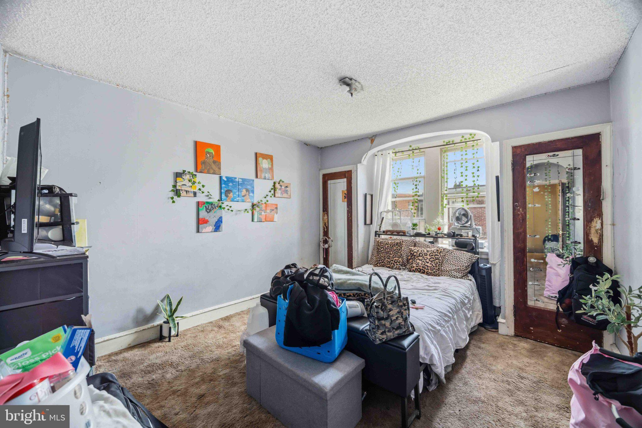 HOLMESBURG - Residential