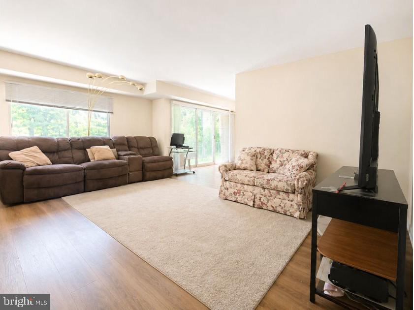FAIRWAYS - Residential