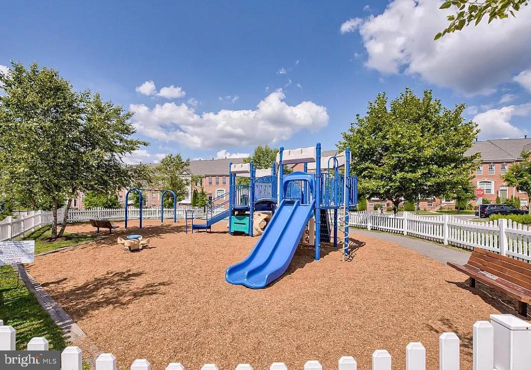 ARORA HILLS - Residential