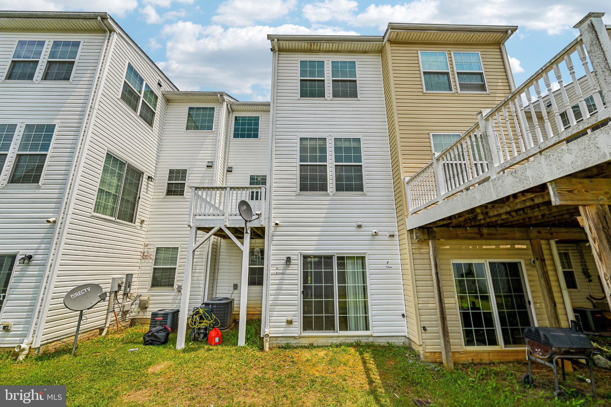 ARORA HILLS - Residential