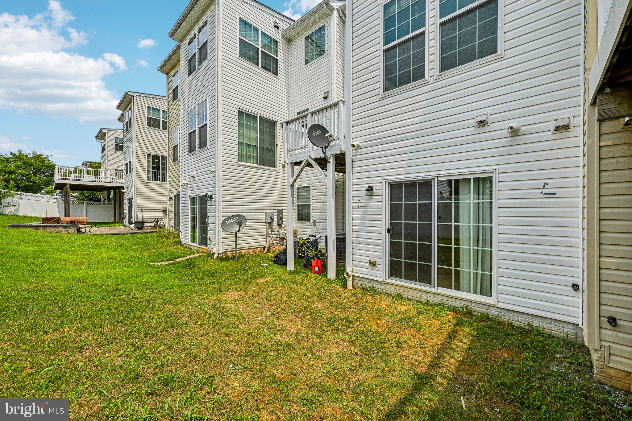 ARORA HILLS - Residential