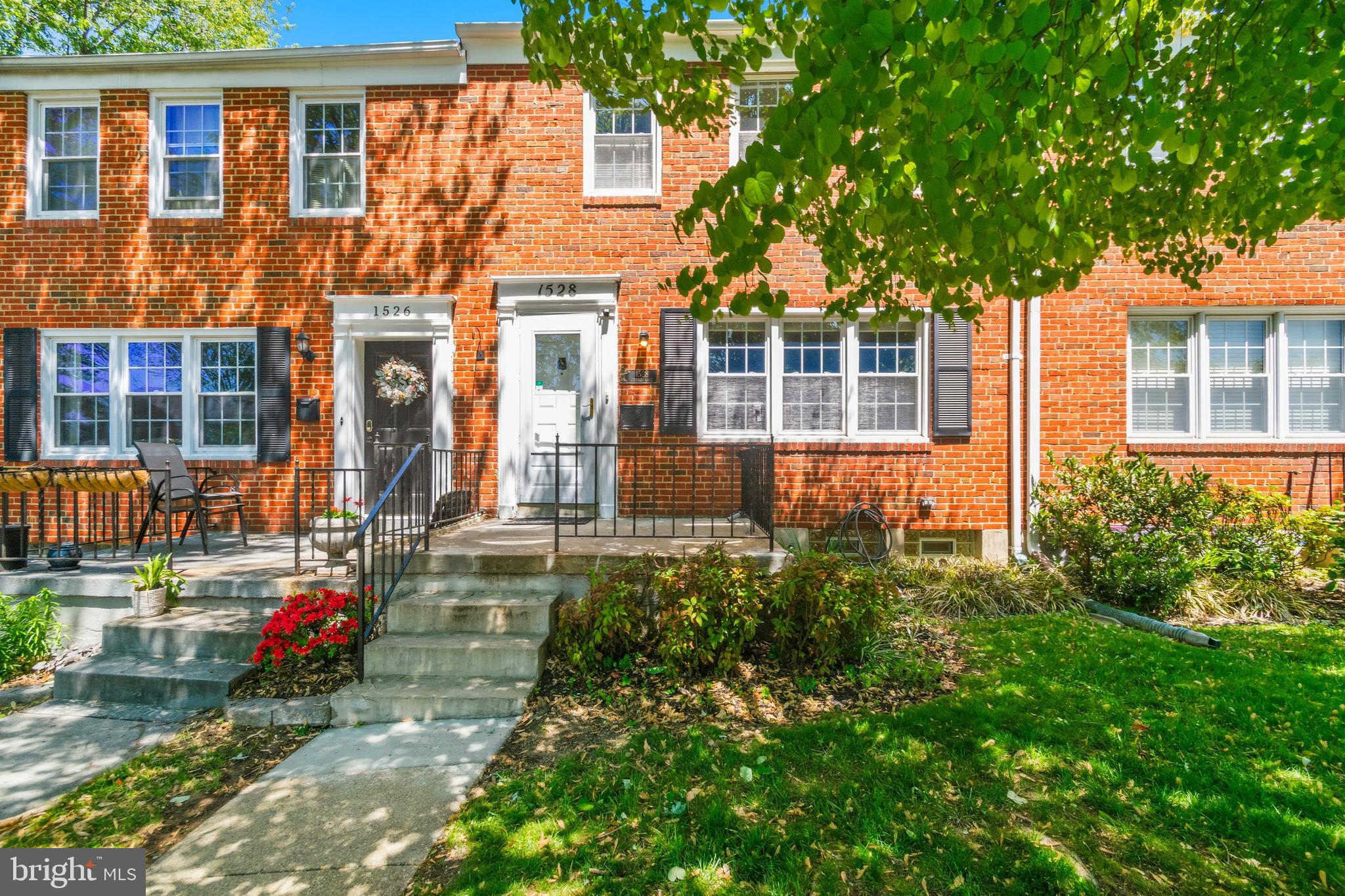 LOCH RAVEN MANOR - Residential