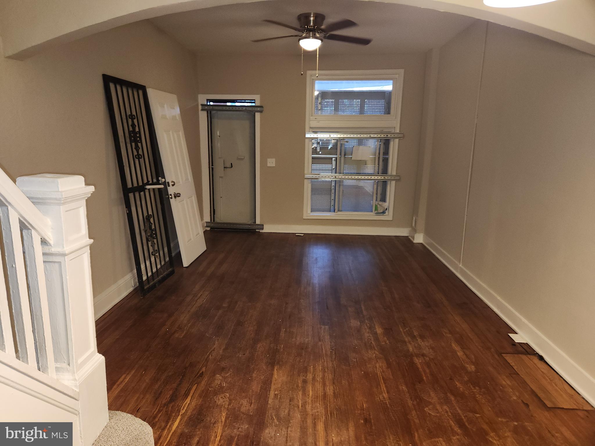 ELWOOD PARK - Residential