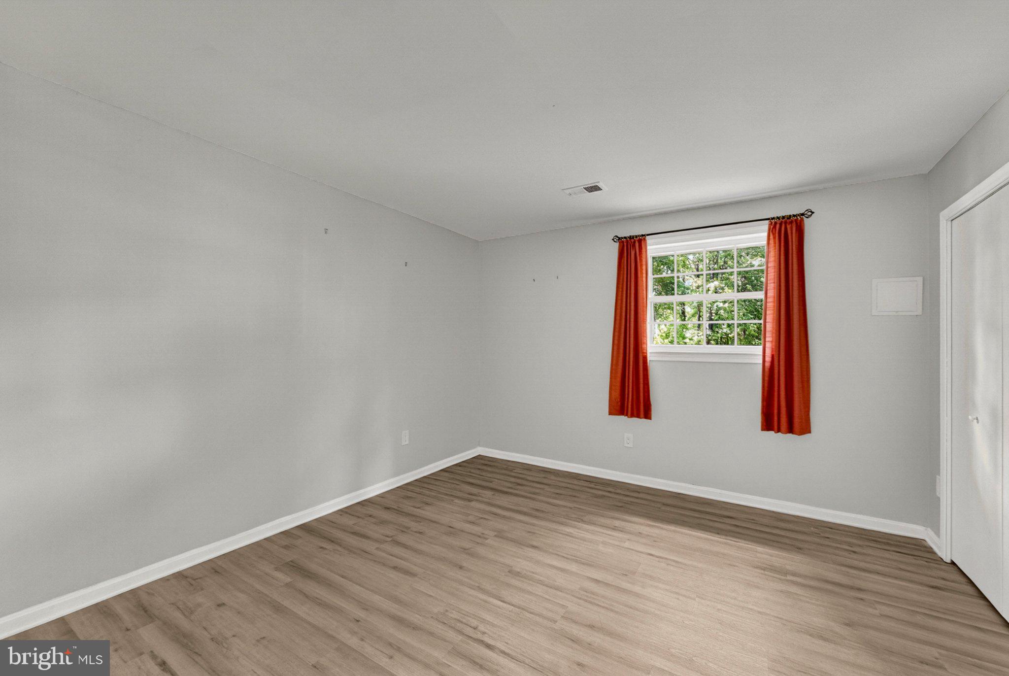 CRESCENT HILLS ESTATES - Residential