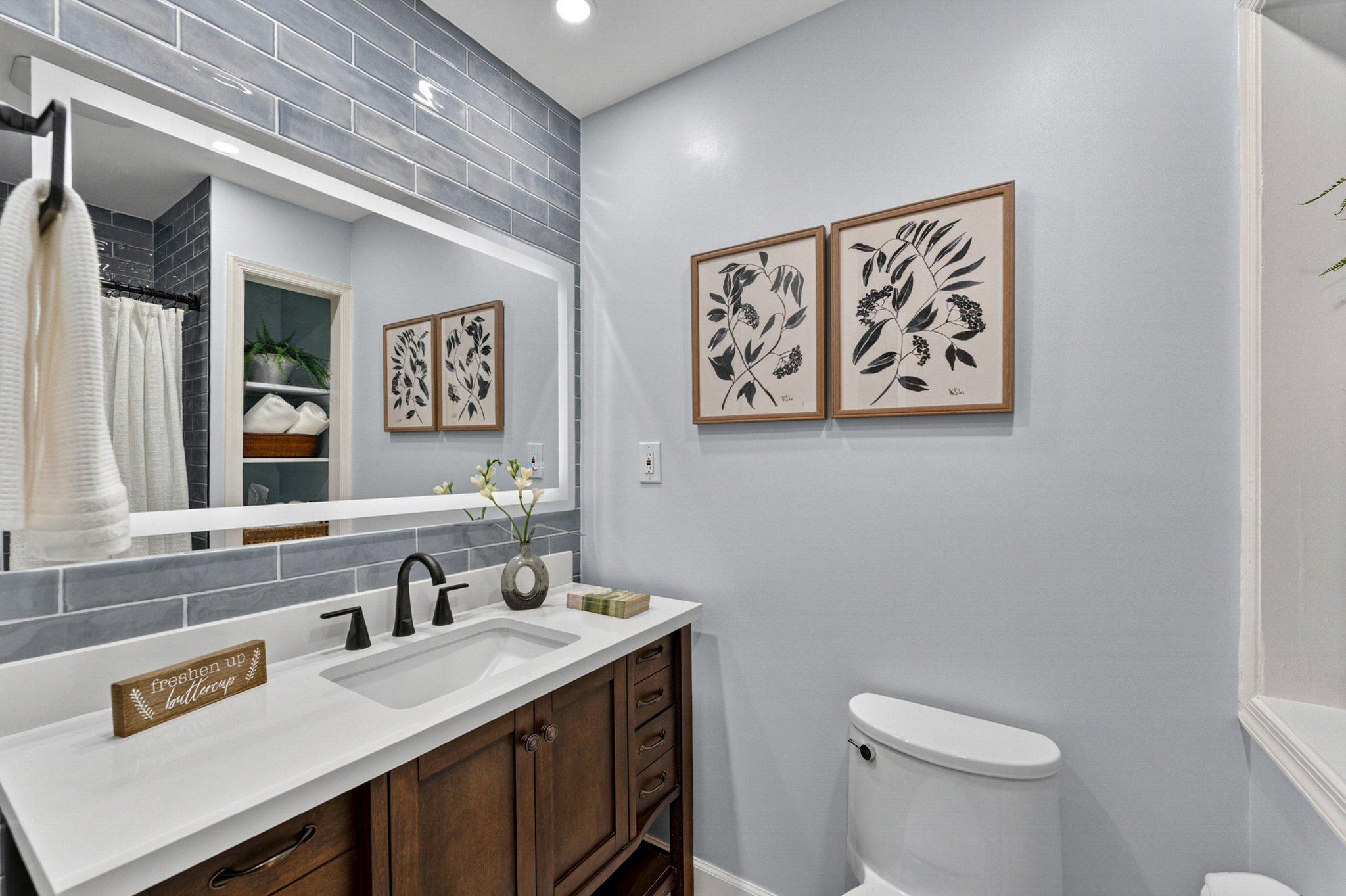 CRESCENT HILLS ESTATES - Residential