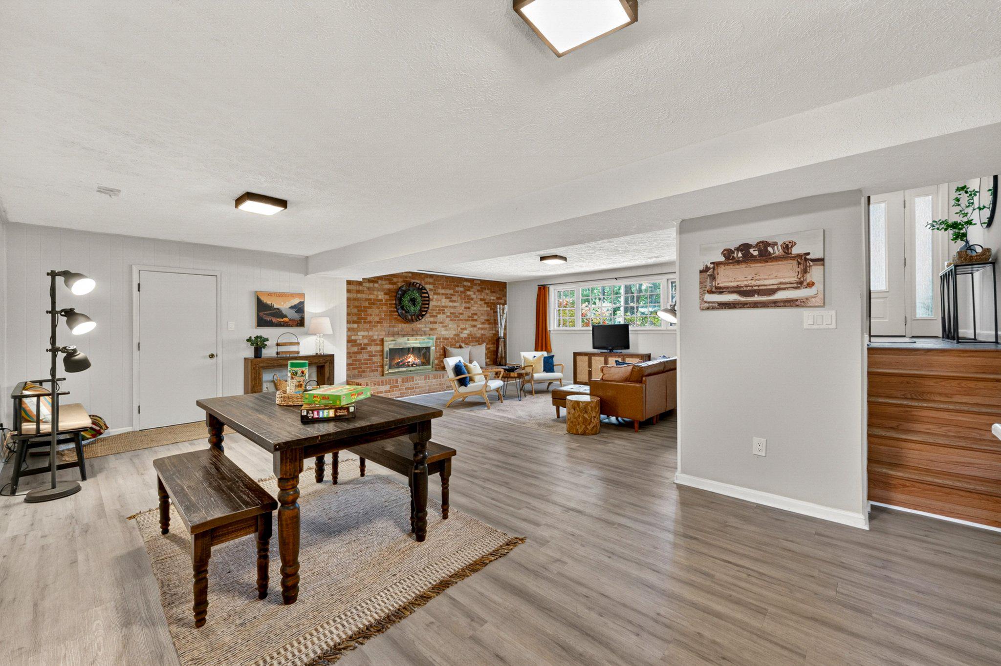 CRESCENT HILLS ESTATES - Residential