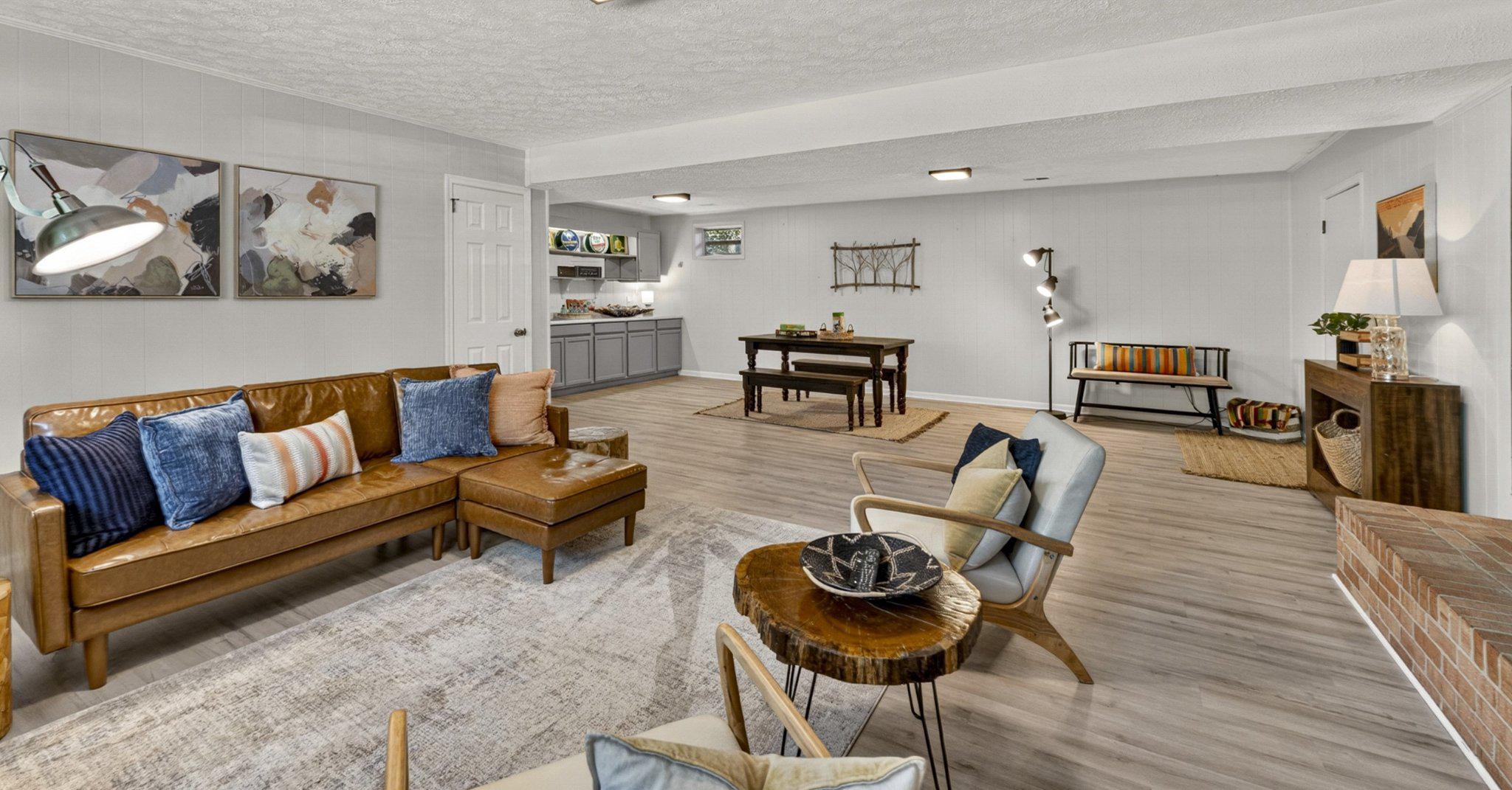 CRESCENT HILLS ESTATES - Residential