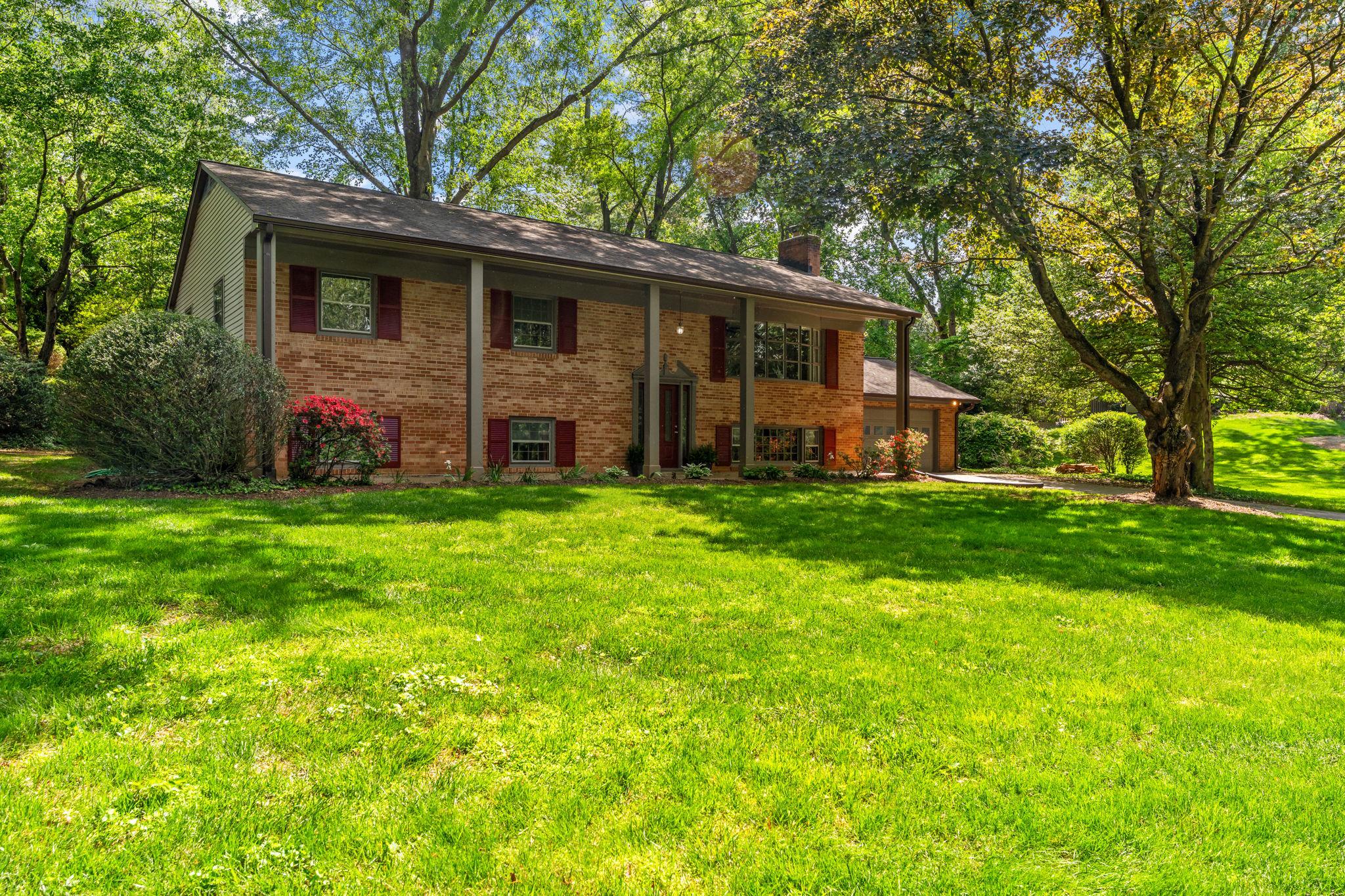 CRESCENT HILLS ESTATES - Residential