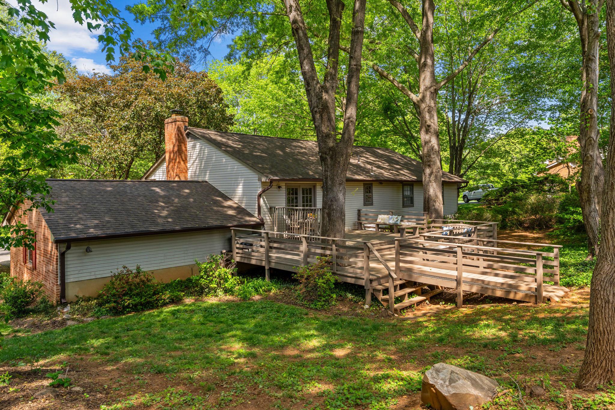 CRESCENT HILLS ESTATES - Residential
