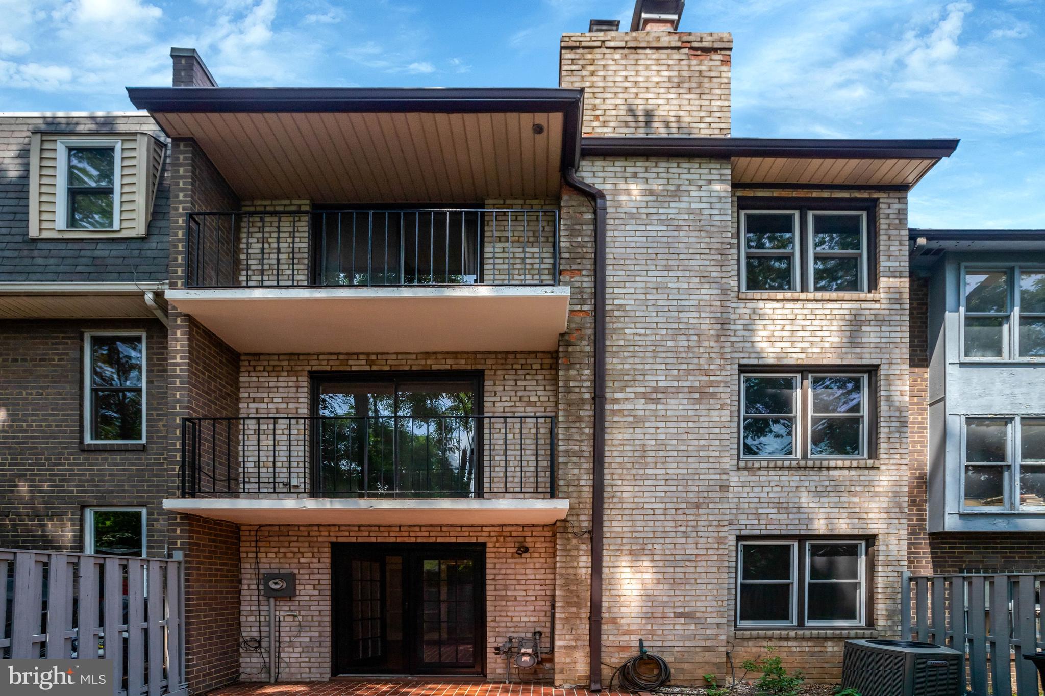 LAUDERDALE - Residential