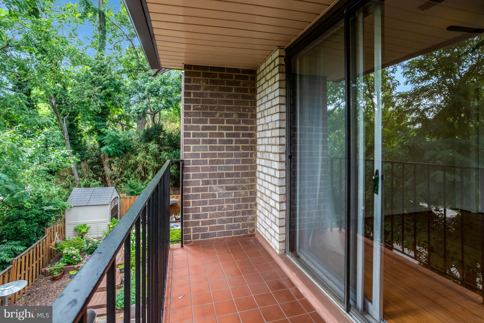 LAUDERDALE - Residential