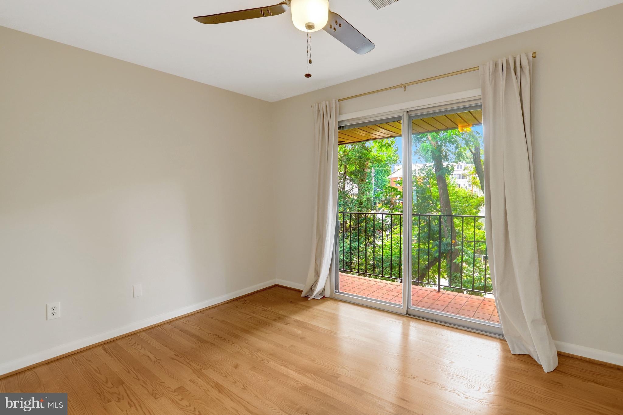 LAUDERDALE - Residential