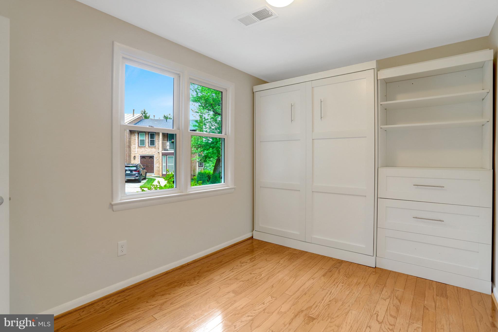 LAUDERDALE - Residential