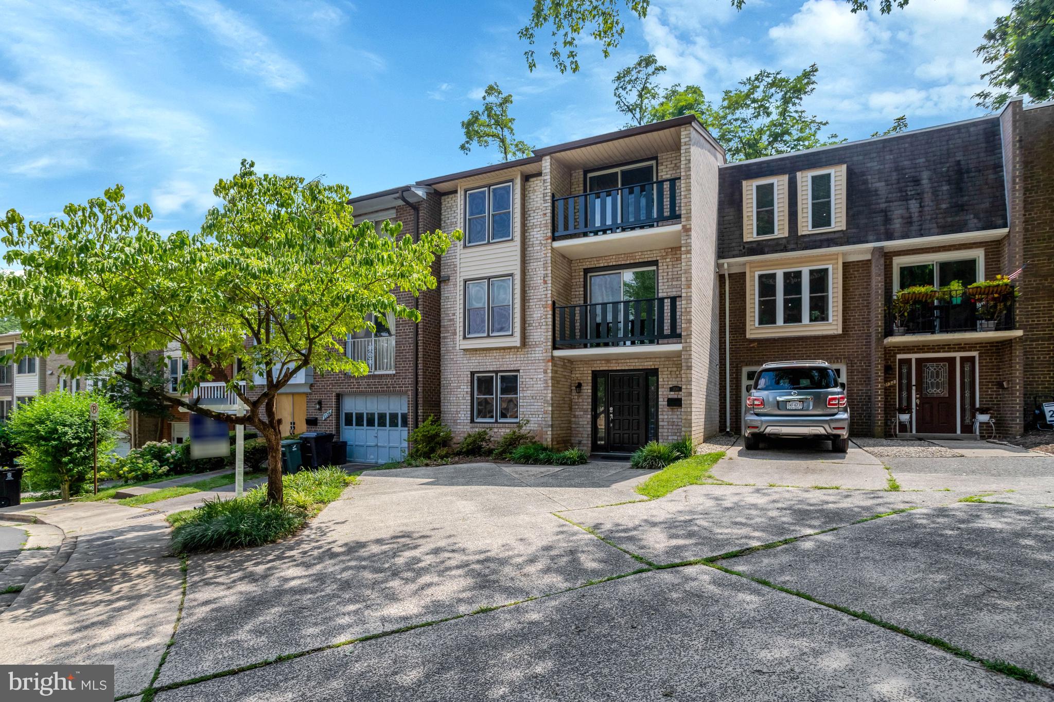 LAUDERDALE - Residential