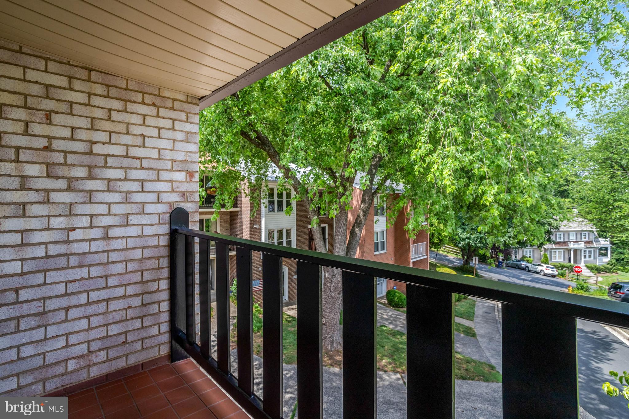 LAUDERDALE - Residential