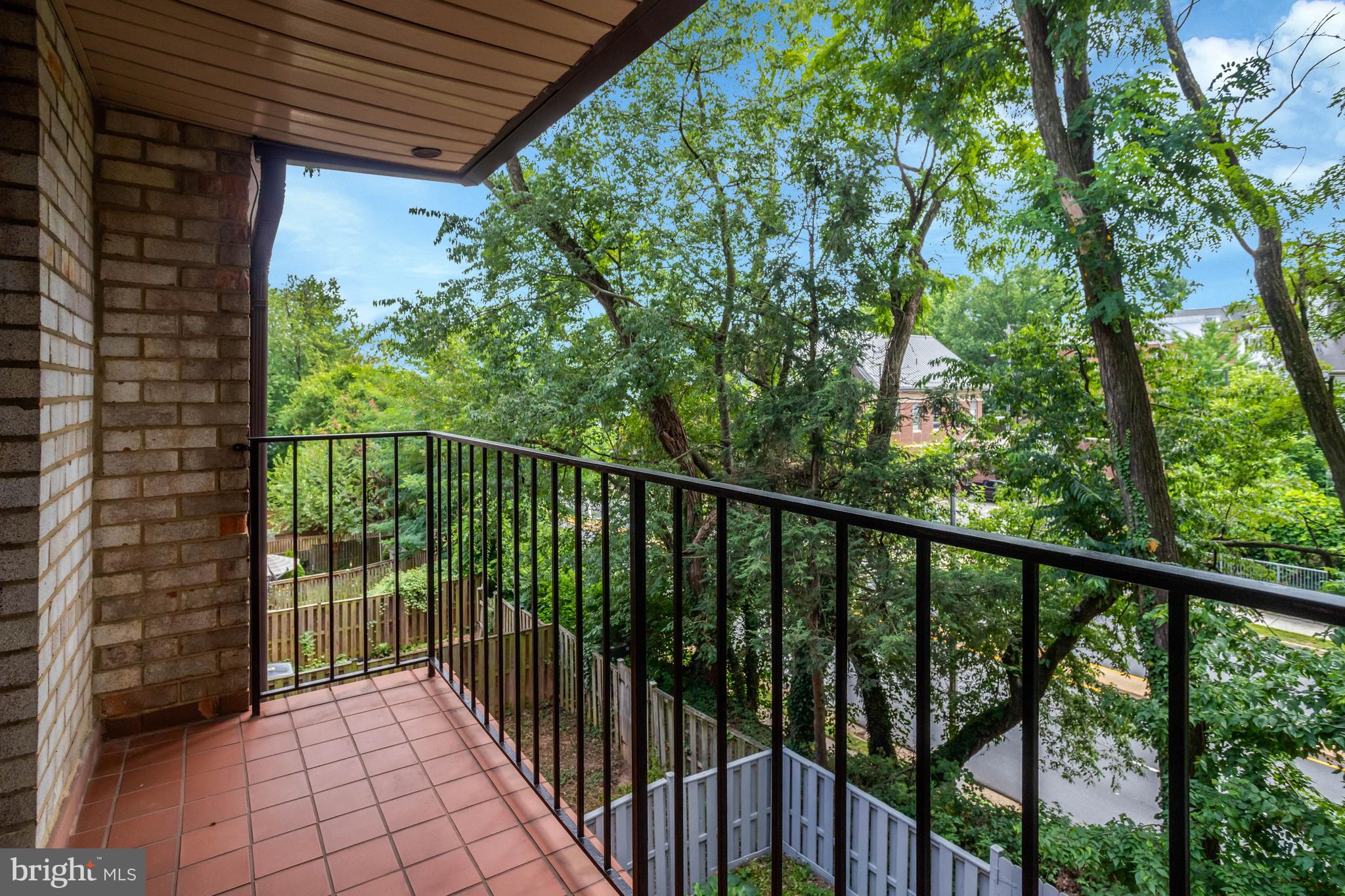 LAUDERDALE - Residential