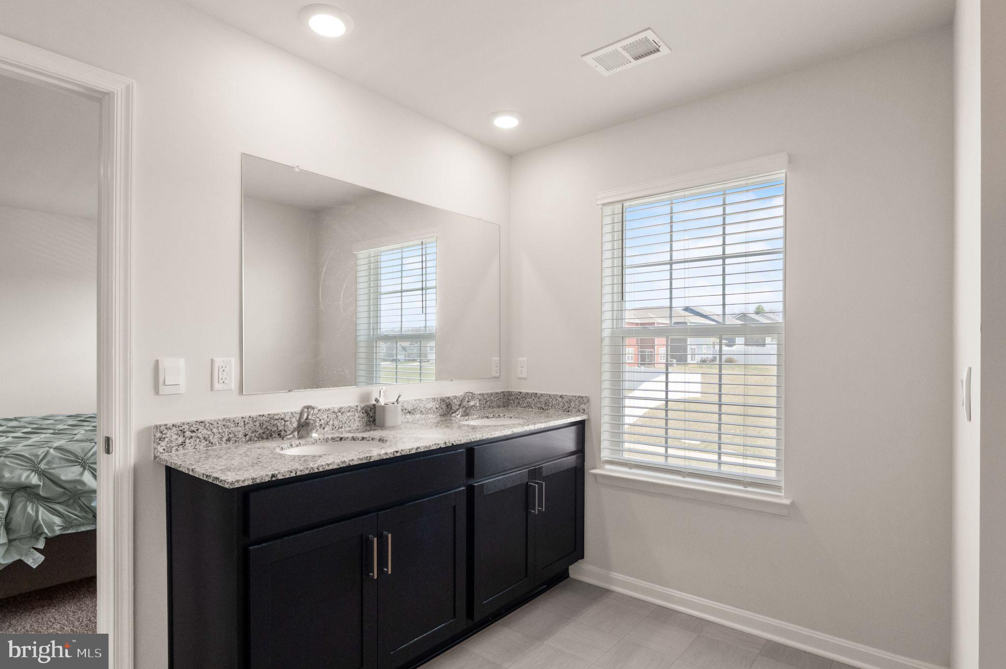 WEST WIND - Residential