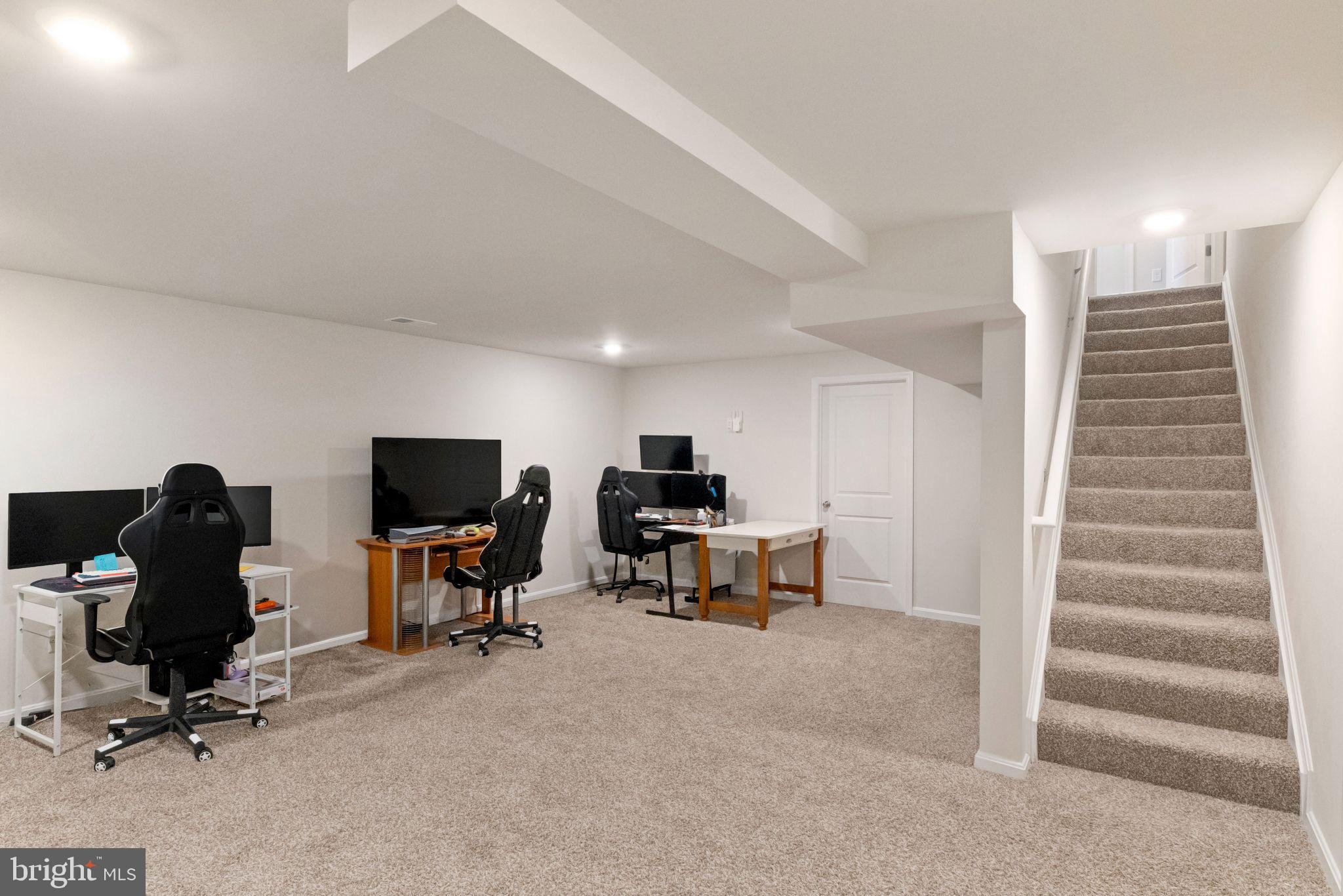 WEST WIND - Residential