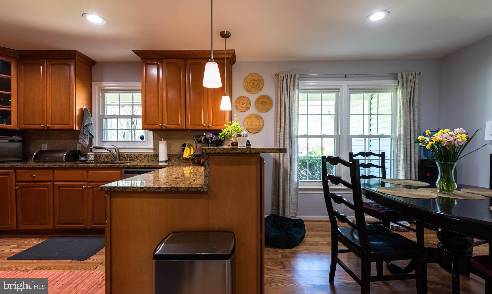 LOCUST HILL - Residential Lease