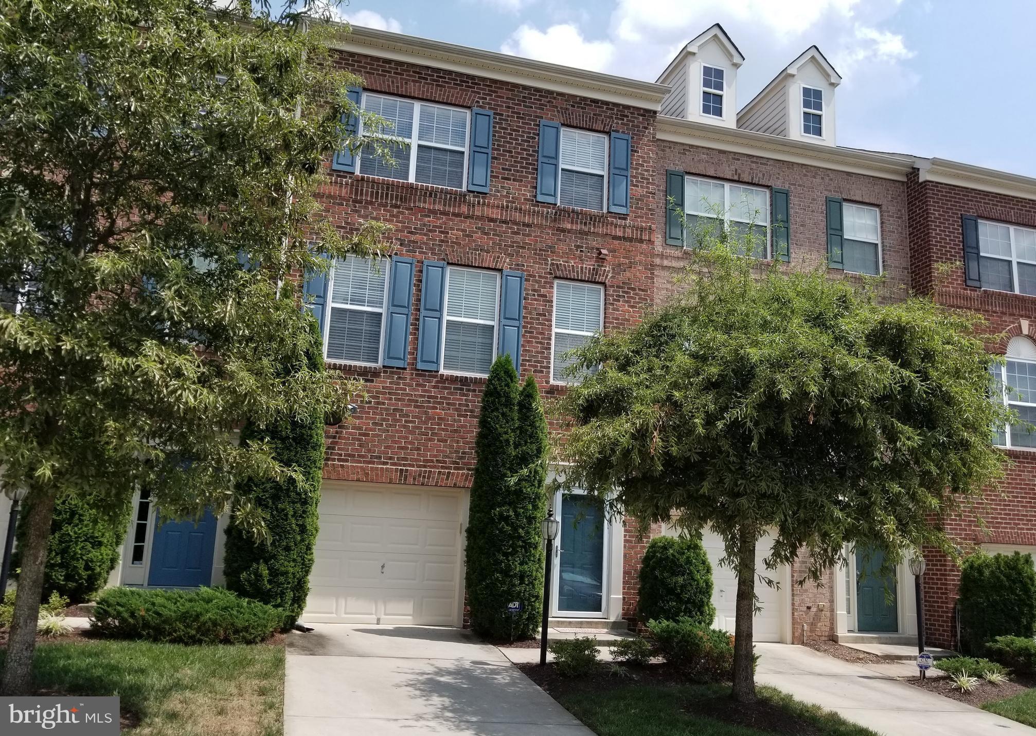 Great opportunity in desirable Fairwood. Three-level townhome with new paint, new flooring, modern kitchen with granite and fully finished basement. Interior features abound such as fireplace, oversized kitchen, rec room,  2 powder rooms, large master bedroom with walk-in closet and super bath. Great deck with private backyard and a one car garage. Walked to shops and recreational amenities.