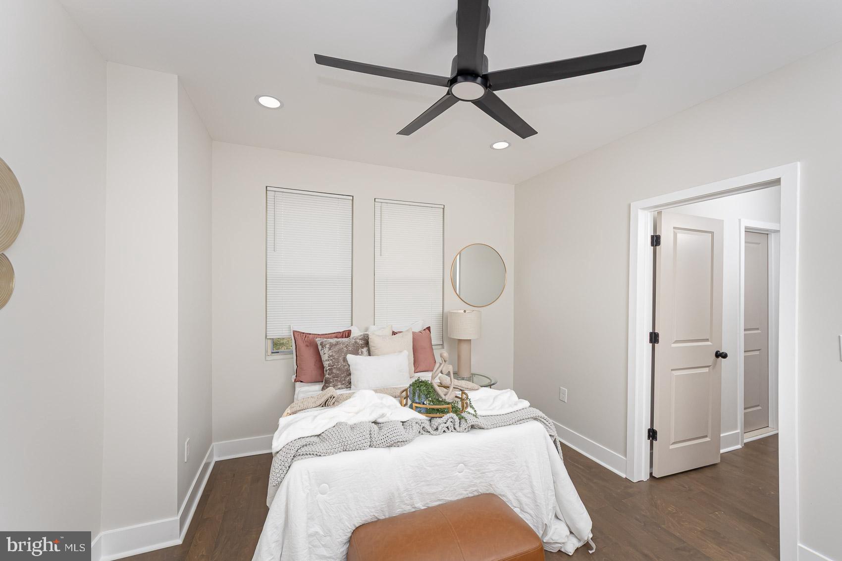 FULLERTON FARMS - Residential