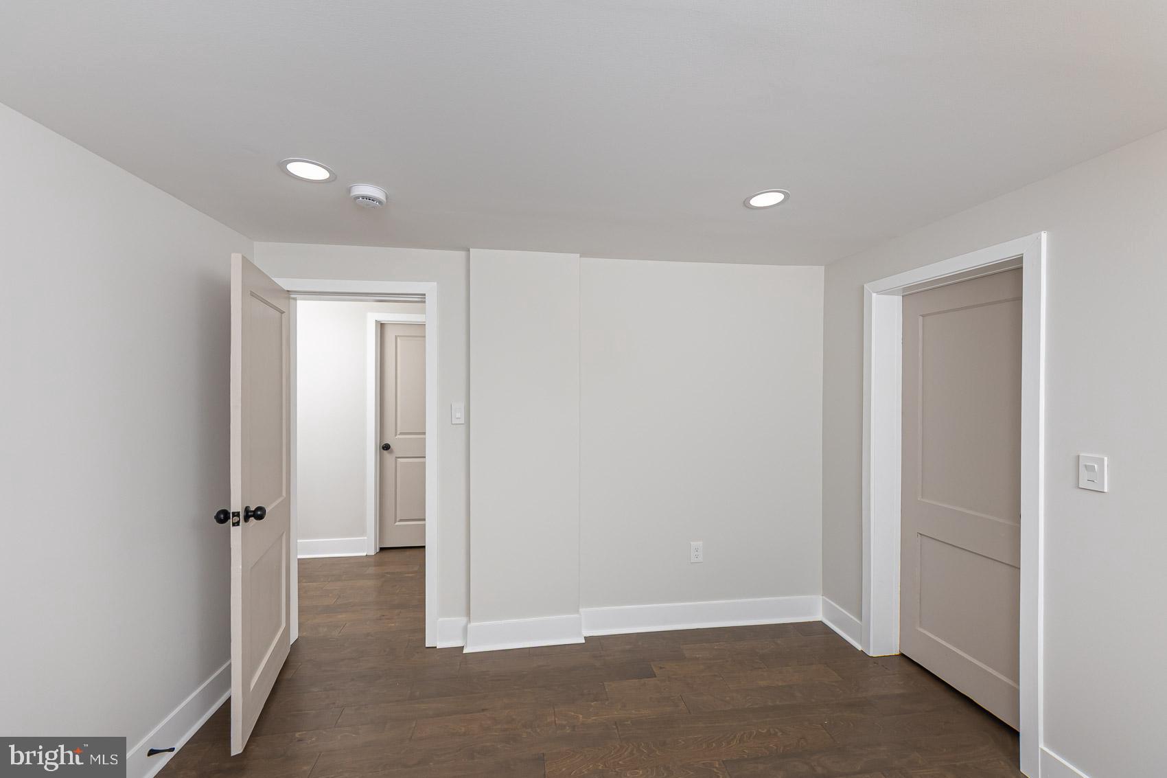 FULLERTON FARMS - Residential