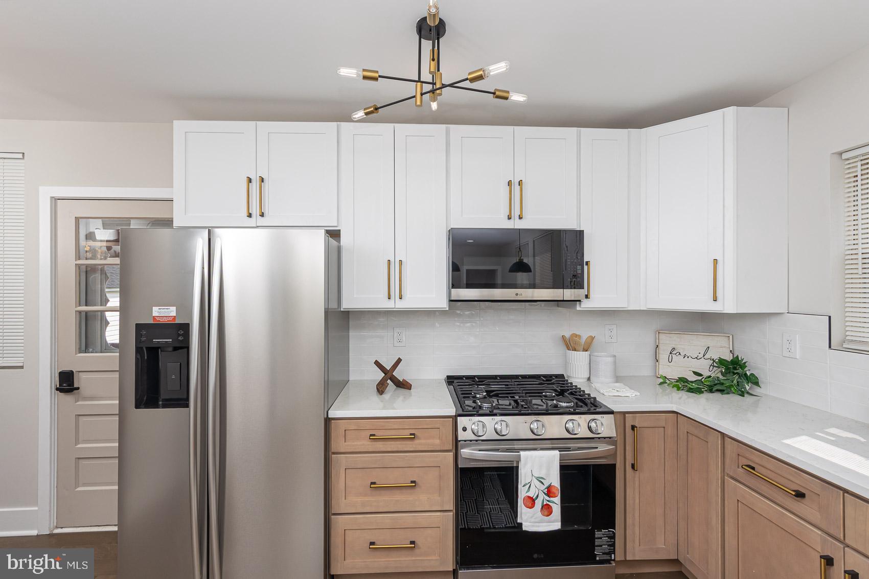 FULLERTON FARMS - Residential