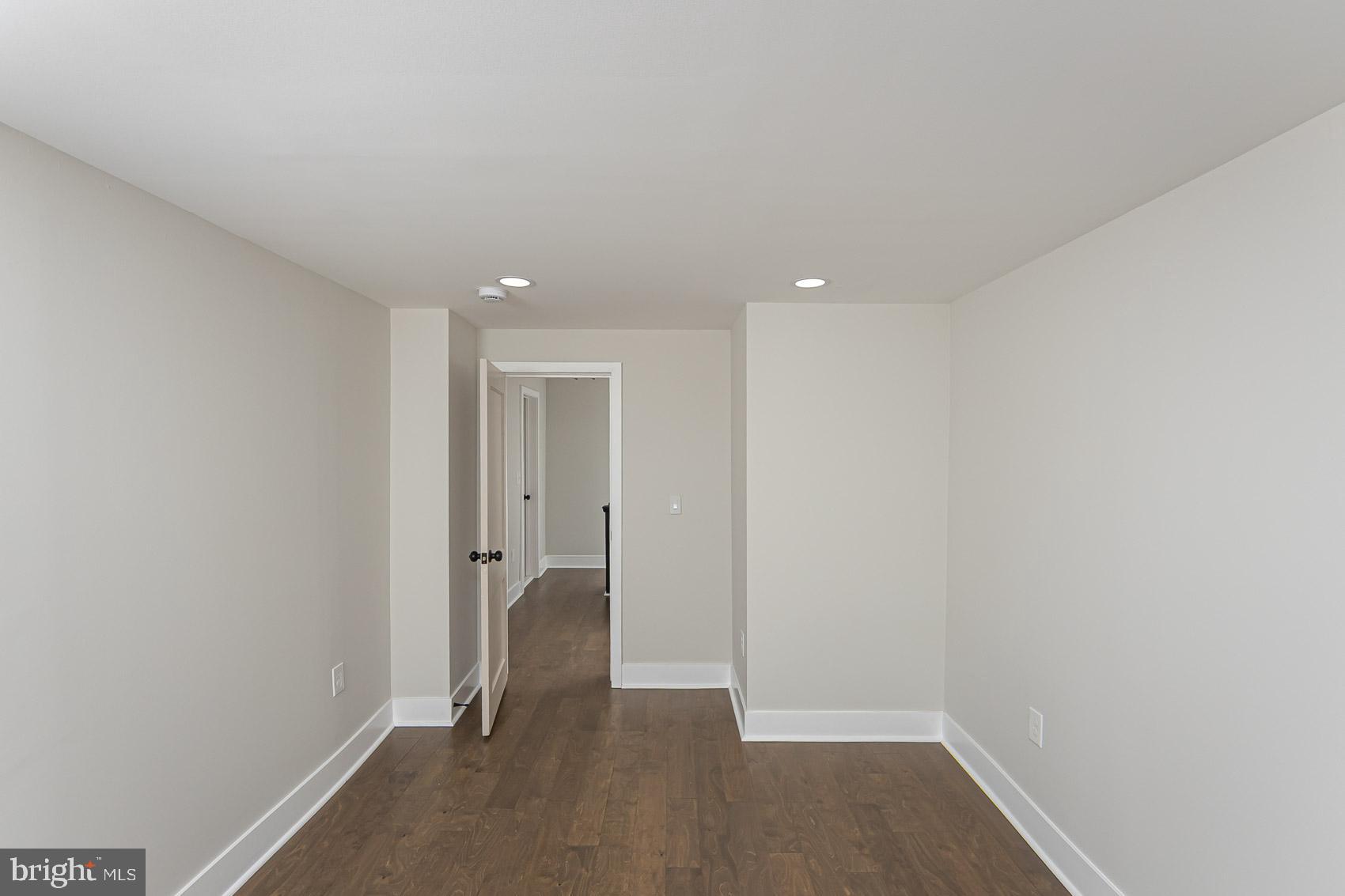 FULLERTON FARMS - Residential