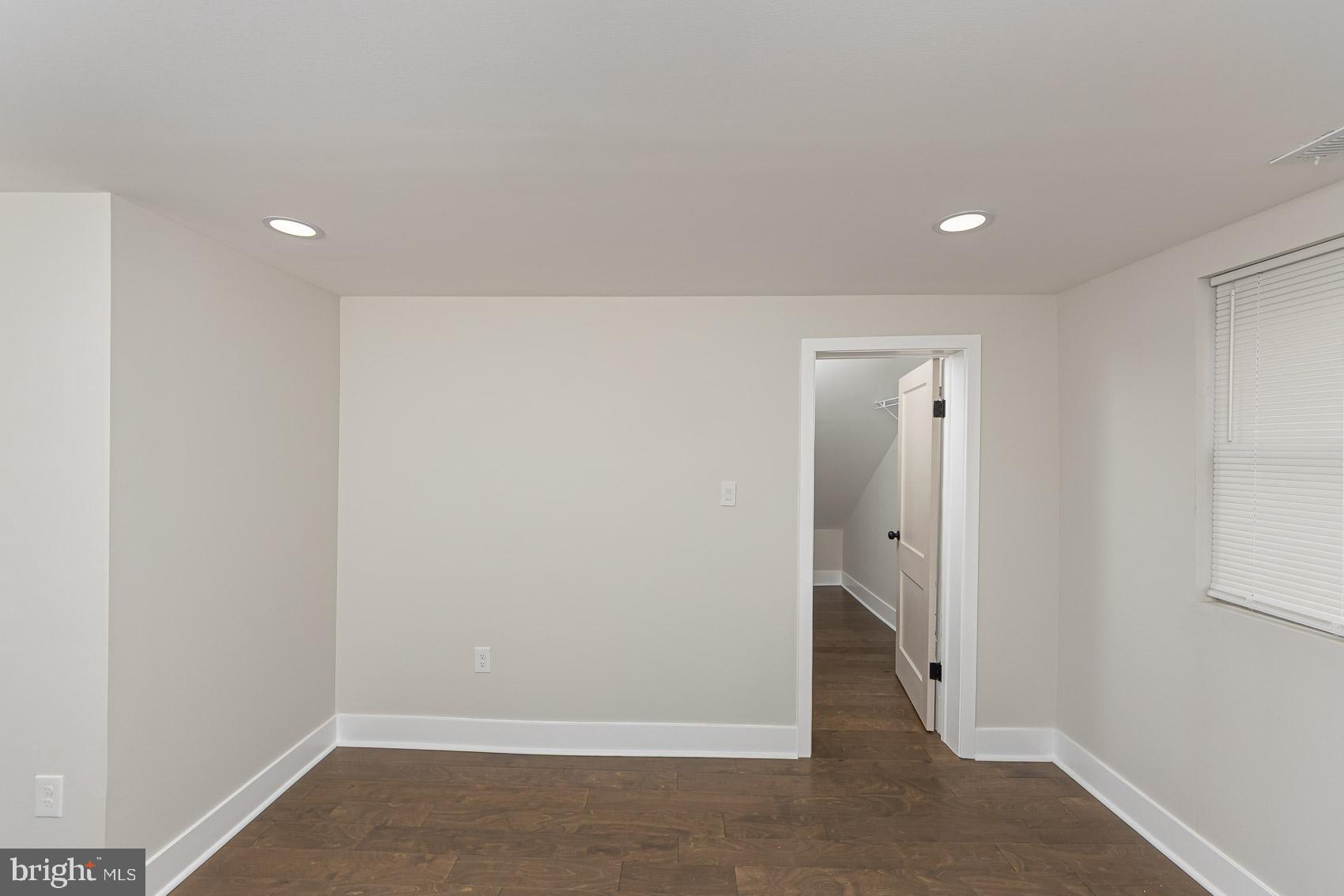 FULLERTON FARMS - Residential