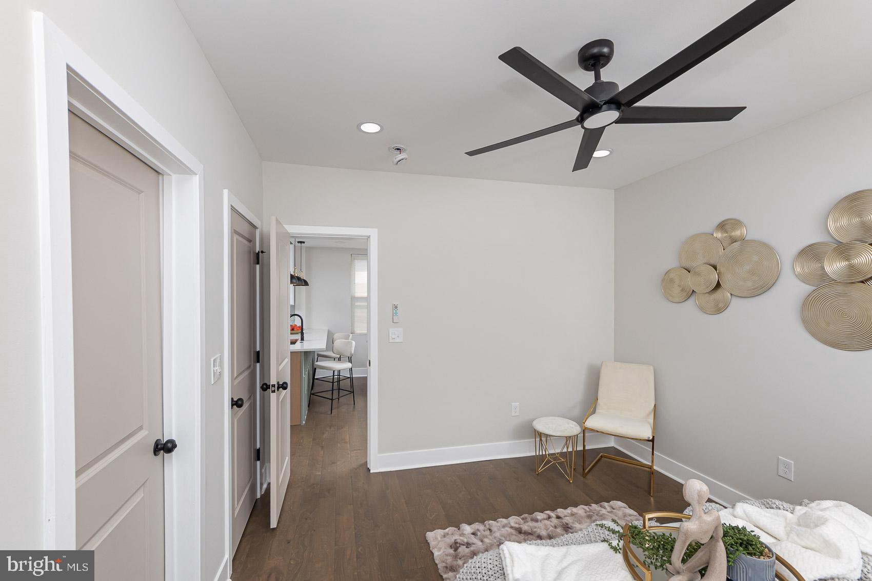 FULLERTON FARMS - Residential
