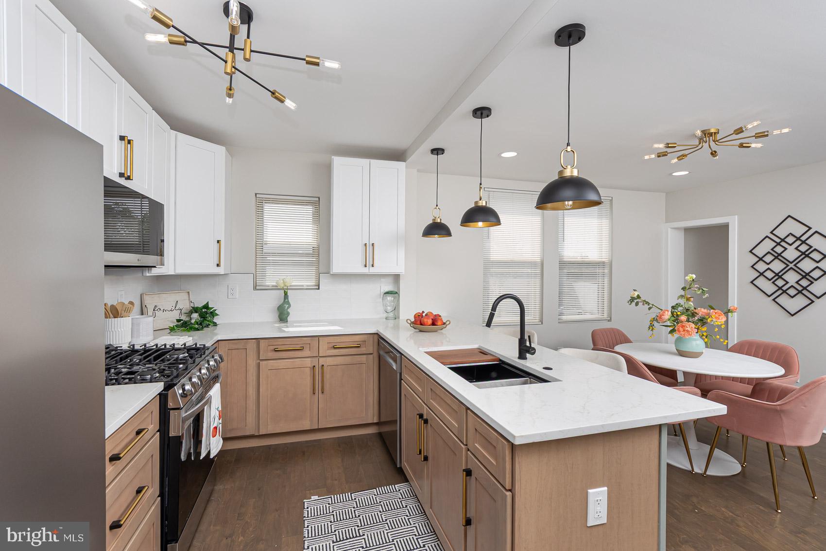 FULLERTON FARMS - Residential